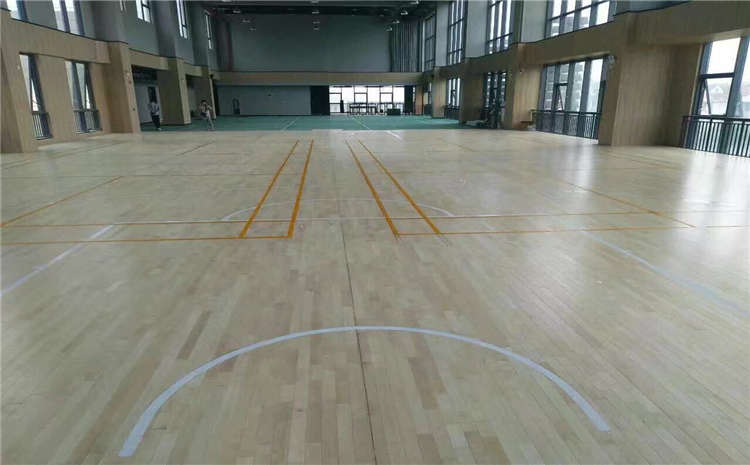 運動木地板多久翻新一次？